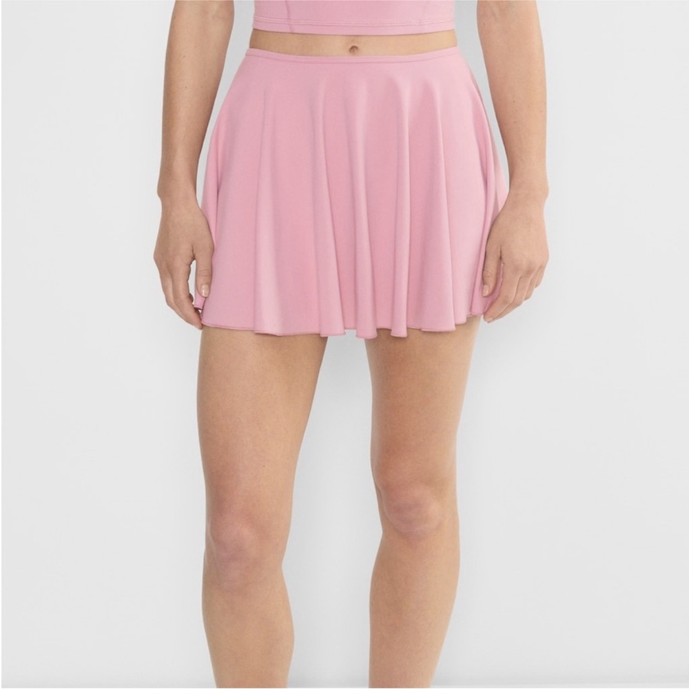 Aritzia TNA Golden XS TENNIS MICRO CIRCL TART PINK ROSS
TARTELETTE